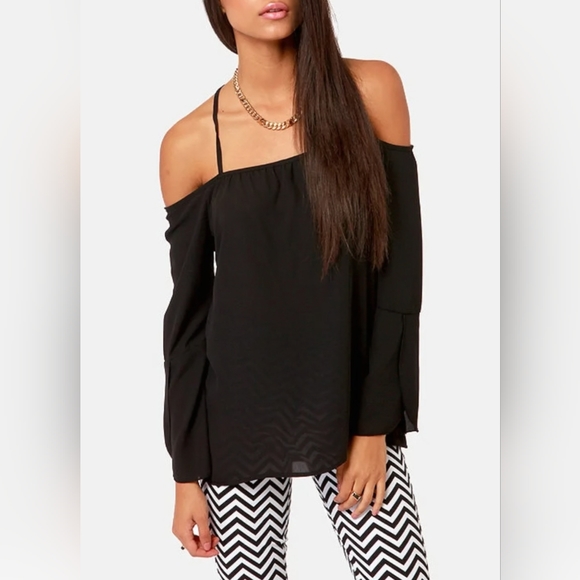 🆕️ TOBI Black Off-The-Shoulder Backless Sheer Blouse SIZE: M - Picture 1 of 11